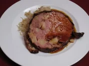 Gartroper Saumagen auf Rieslingkraut mit Specksoße - Rezept