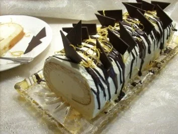 Rezept: Zitronenrolle Bild Nr. 3 Zitronenrolle - Rezept - Bild Nr. 3