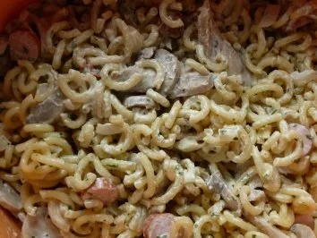 Calvados-Hähnchen an Nudelsalat mit Apfelmayonaise - Rezept - Bild Nr. 4