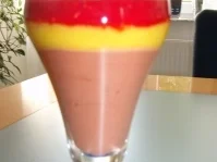 Dunkles Schokoladen Mousse mit Früchtepüree - Rezept