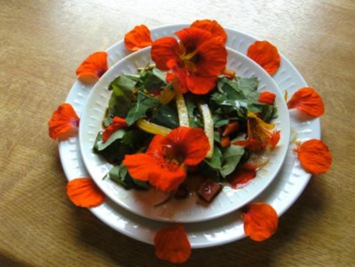 Hähnchenbrust Salat mit Mango & Kapuzinerkresse Rezept kochbar.de