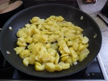 Resteverwertung : Gemüsebratkartoffeln, dazu Tilapia - Rezept - Bild Nr. 2