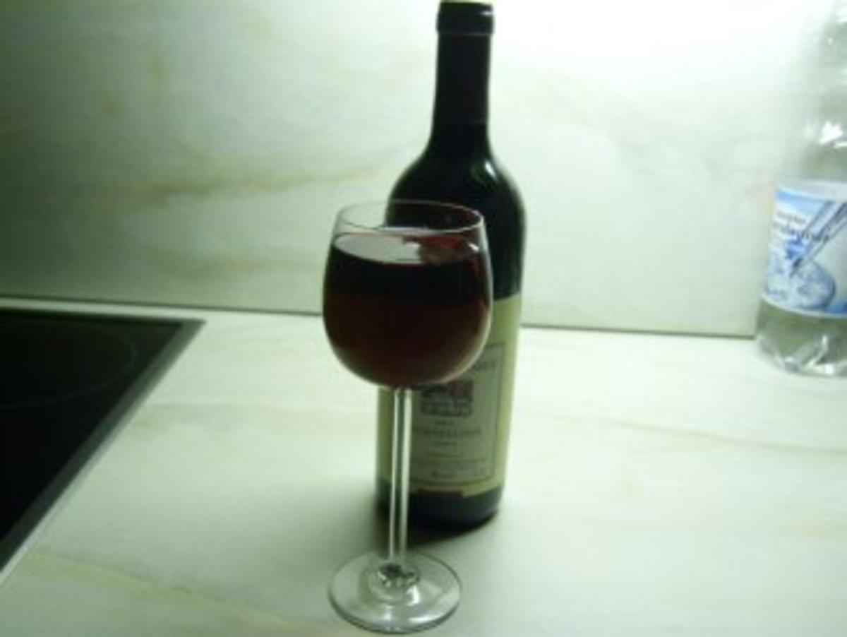 Kirschkonfitüre mit Rotwein - Rezept