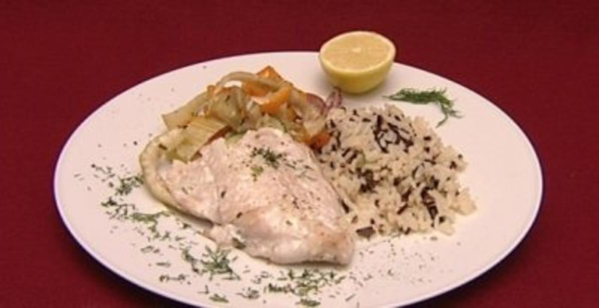 Fischfilet auf Gemüse in leichter Kräuter-Sahnesoße, dazu Reis (Raphael
Schneider) - Rezept Von Einsendungen Das perfekte Promi Dinner