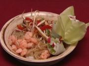 Glasnudelsalat mit Hühnchen und Shrimps (Sarah Tkotsch) - Rezept