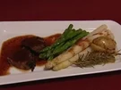 Rinderbug in Rotweinsoße eingelegt, mit Spargel und Rosmarinkartoffeln (Anne Menden) - Rezept