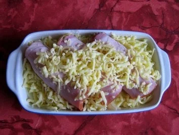 Rezept: Kassler-Sauerkrautröllchen auf Kartoffelbrei Bild Nr. 5 Kassler-Sauerkrautröllchen auf Kartoffelbrei - Rezept - Bild Nr. 5