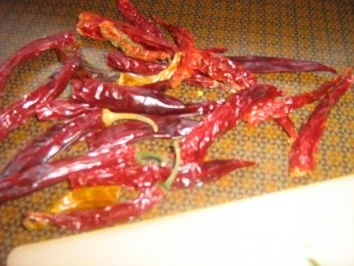 Rezept: Chili-Salz selbstgemacht Bild Nr. 2 Chili-Salz selbstgemacht - Rezept - Bild Nr. 2