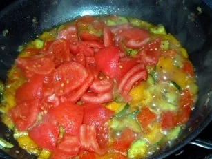 Scharfe Hähnchenbrust auf fruchtig-scharfem Gemüse - Rezept - Bild Nr. 7