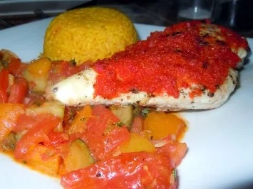 Scharfe Hähnchenbrust auf fruchtig-scharfem Gemüse - Rezept