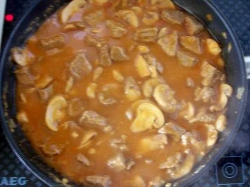 Rezept: Kochen: Gulasch mit Pilzen Bild Nr. 2 Kochen: Gulasch mit Pilzen - Rezept - Bild Nr. 2