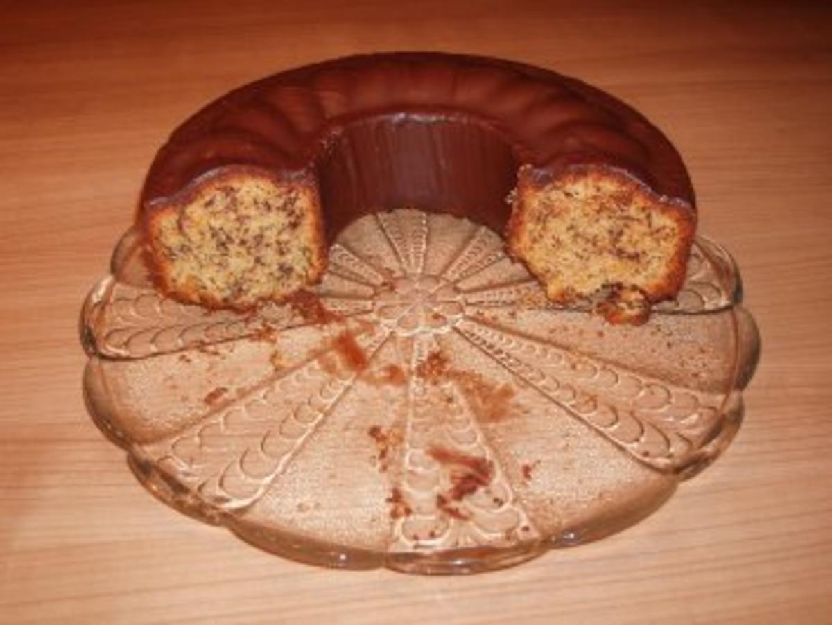Schoko-Nuss-Kuchen mit Marzipan - Rezept
