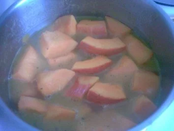 Kürbis - Gorgonzola - Soße zu Pasta - Rezept - Bild Nr. 4