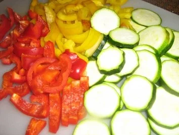 Rezept: Frikadellen - Auflauf "Oriental" Bild Nr. 3 Frikadellen - Auflauf "Oriental" - Rezept - Bild Nr. 3