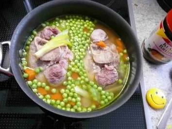 Schwein :  Knöchelchen (Minieisbein) mit Mischgemüse und Salzkartoffeln - Rezept - Bild Nr. 3