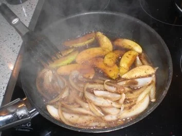 Kalbsleber in Zwiebelsahnesoße - Rezept - Bild Nr. 5