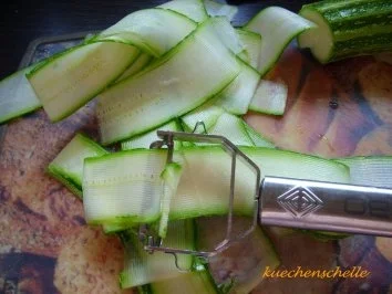 Rezept: Tomaten-Brot-Salat mit Ziegenkäsepäckchen Bild Nr. 2 Tomaten-Brot-Salat mit Ziegenkäsepäckchen - Rezept - Bild Nr. 2