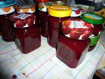 Rezept: Marmelade: Zwetschgenmarmelade mit Amaretto Bild Nr. 3 Marmelade: Zwetschgenmarmelade mit Amaretto - Rezept - Bild Nr. 3