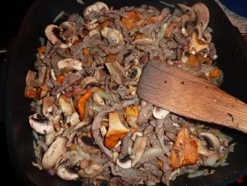 Fl/Rind: Geschnetzeltes mit Pilzen - Rezept - Bild Nr. 7