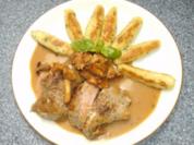 Schweinemedaillons mit Pfifferlingssoße und Schupfnudeln - Rezept