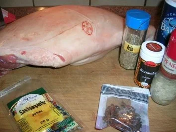 Spanferkelkeule mariniert mit Gemüse und Gnocchi - Rezept - Bild Nr. 3