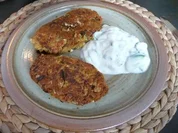 Fleischlose Küche : Bratlinge mit Gurkenquark - Rezept