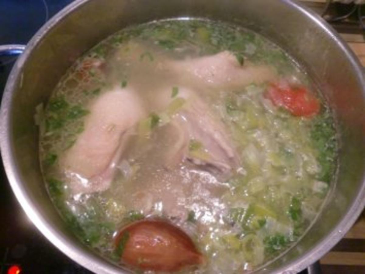 Suppe: Hühnerbrühe - Rezept - Bild Nr. 3