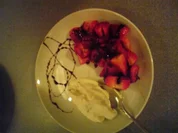 Rezept: Erdbeeren mit Balsamico-Dressing und Quarkcreme Erdbeeren mit Balsamico-Dressing und Quarkcreme - Rezept