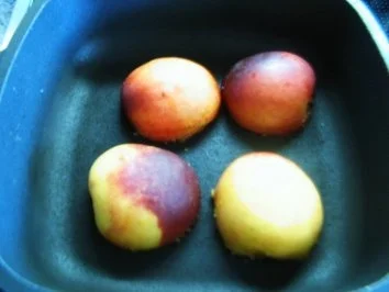 Rezept: Nektarinen mit Baiserhaube Bild Nr. 4 Nektarinen mit Baiserhaube - Rezept - Bild Nr. 4