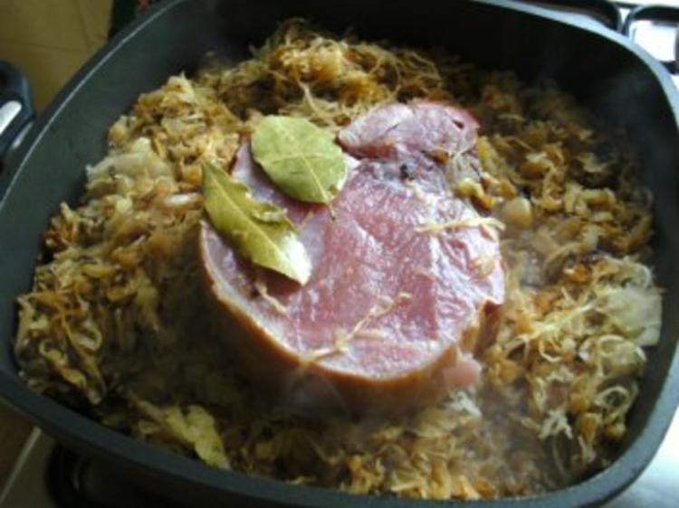 geschmortes Sauerkraut mit Stampfkartoffeln .. und Kassler Rezept kochbar.de