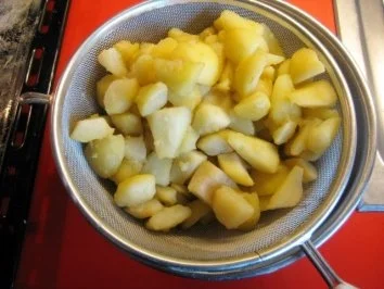 Rezept: Schoko Birnenkuchen vom Blech Bild Nr. 8 Schoko Birnenkuchen vom Blech - Rezept - Bild Nr. 8