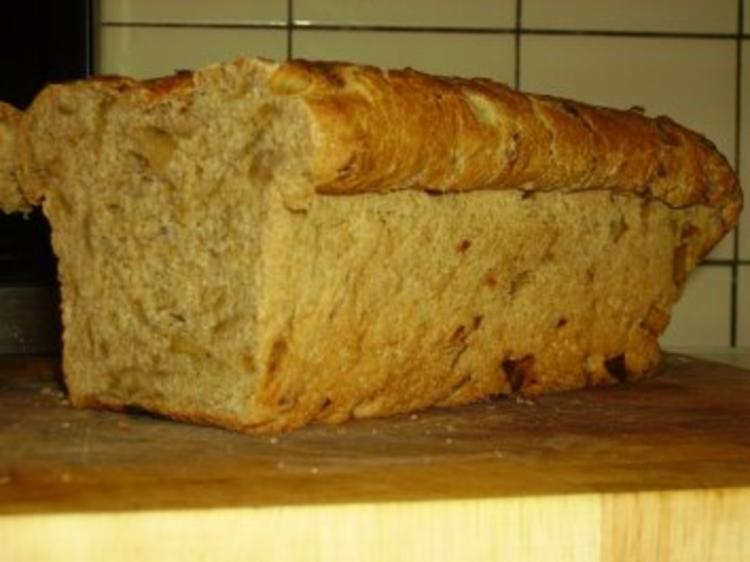 Zwiebelbrot mit Zwiebeln und Öl - Rezept mit Bild - kochbar.de