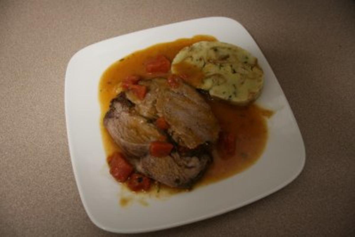 Lammrollbraten mit Lammrollbraten und Zwiebel - Rezept mit Bild ...