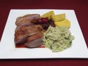Barbarie-Entenbrust an Sauerkirschenjus mit Rahmwirsing und Polenta - Rezept