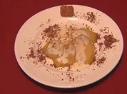 Rezept: Birnen-Carpaccio mit Joghurt-Minze-Creme Birnen-Carpaccio mit Joghurt-Minze-Creme - Rezept