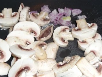 Pizza Funghi a la Nadine - Rezept - Bild Nr. 8