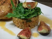 Salat von roten Linsen mit Verjus, Rucola und karamellisierten Feigen - Rezept