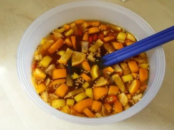 Rezept: Hagebuttenlikör Bild Nr. 10 Hagebuttenlikör - Rezept - Bild Nr. 10