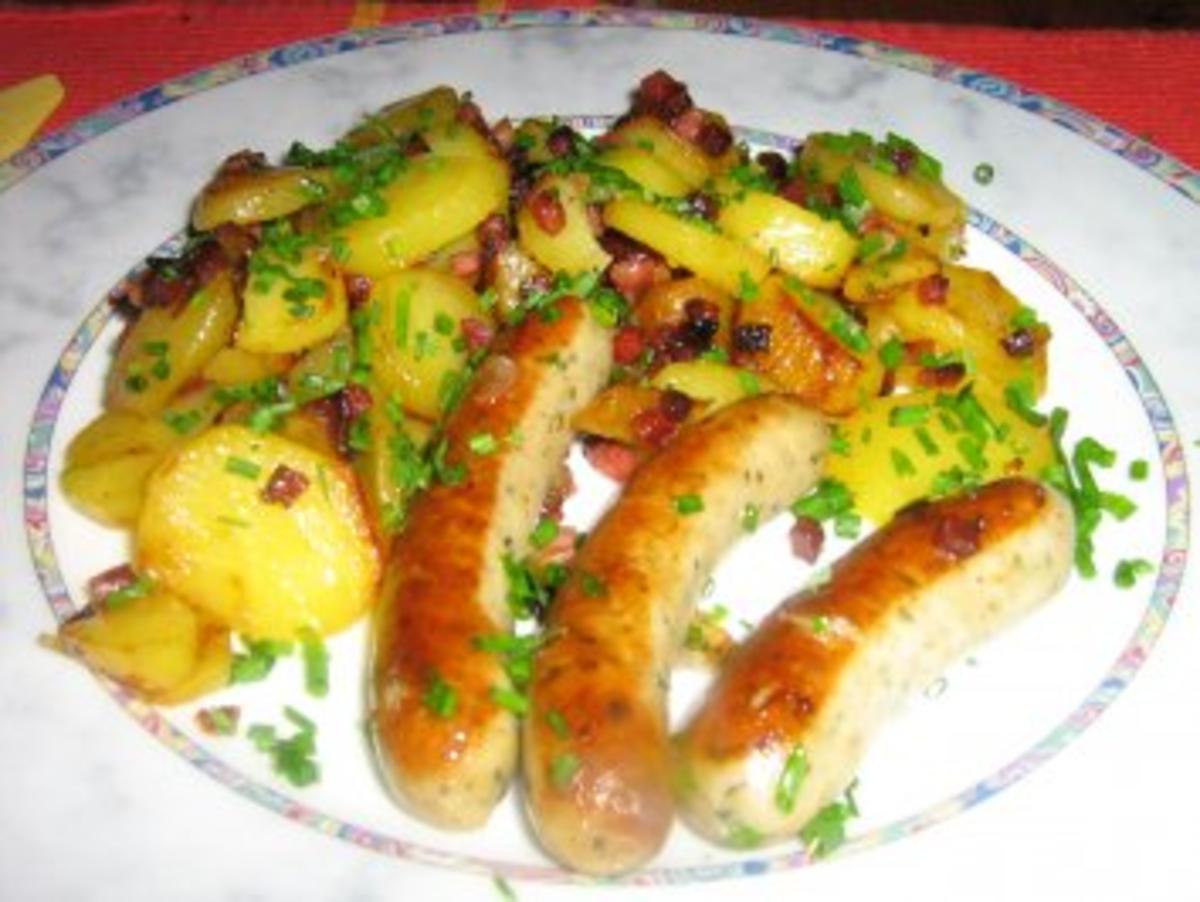 Nürnberger Würstchen an Bratkartoffeln - Rezept