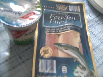 Gurken-Rahm-Süppchen  mit Forellenfilet und frischem Dill - Rezept - Bild Nr. 3