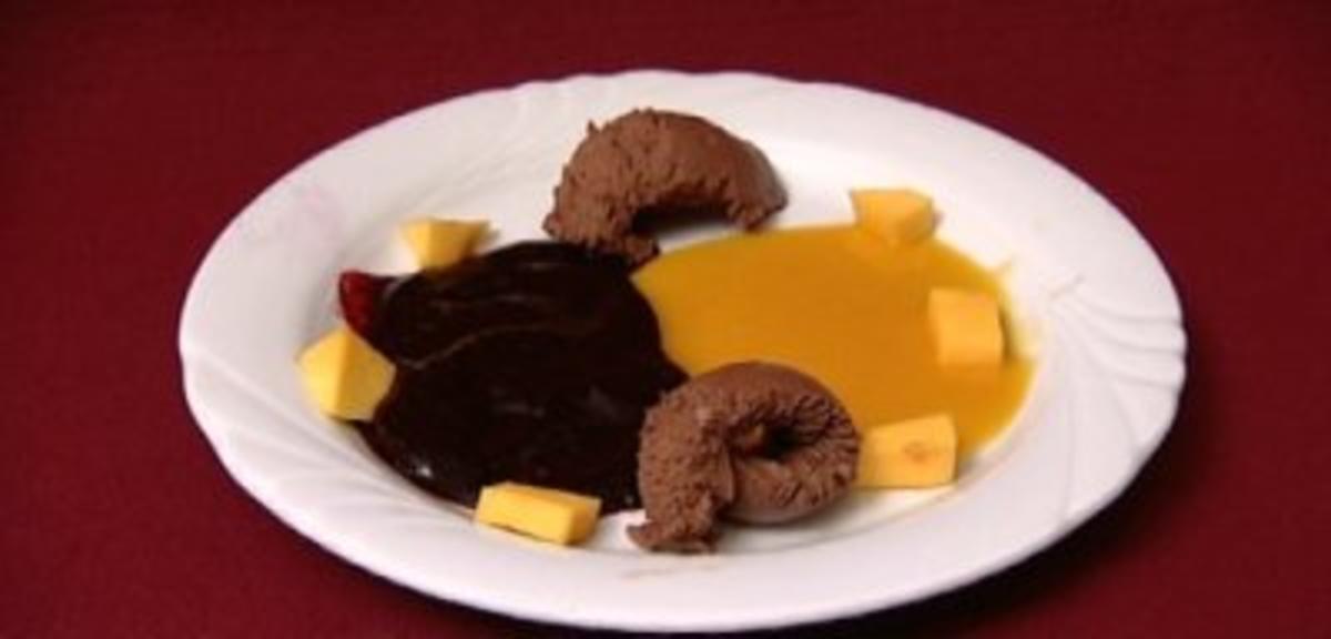 Schokoladenmousse mit Mango- und Johannisbeersoße (Peter Großmann) - Rezept