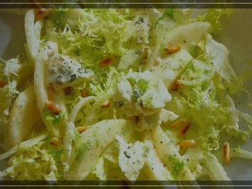 Friseesalat mit Fenchel und Gorgonzola - Rezept