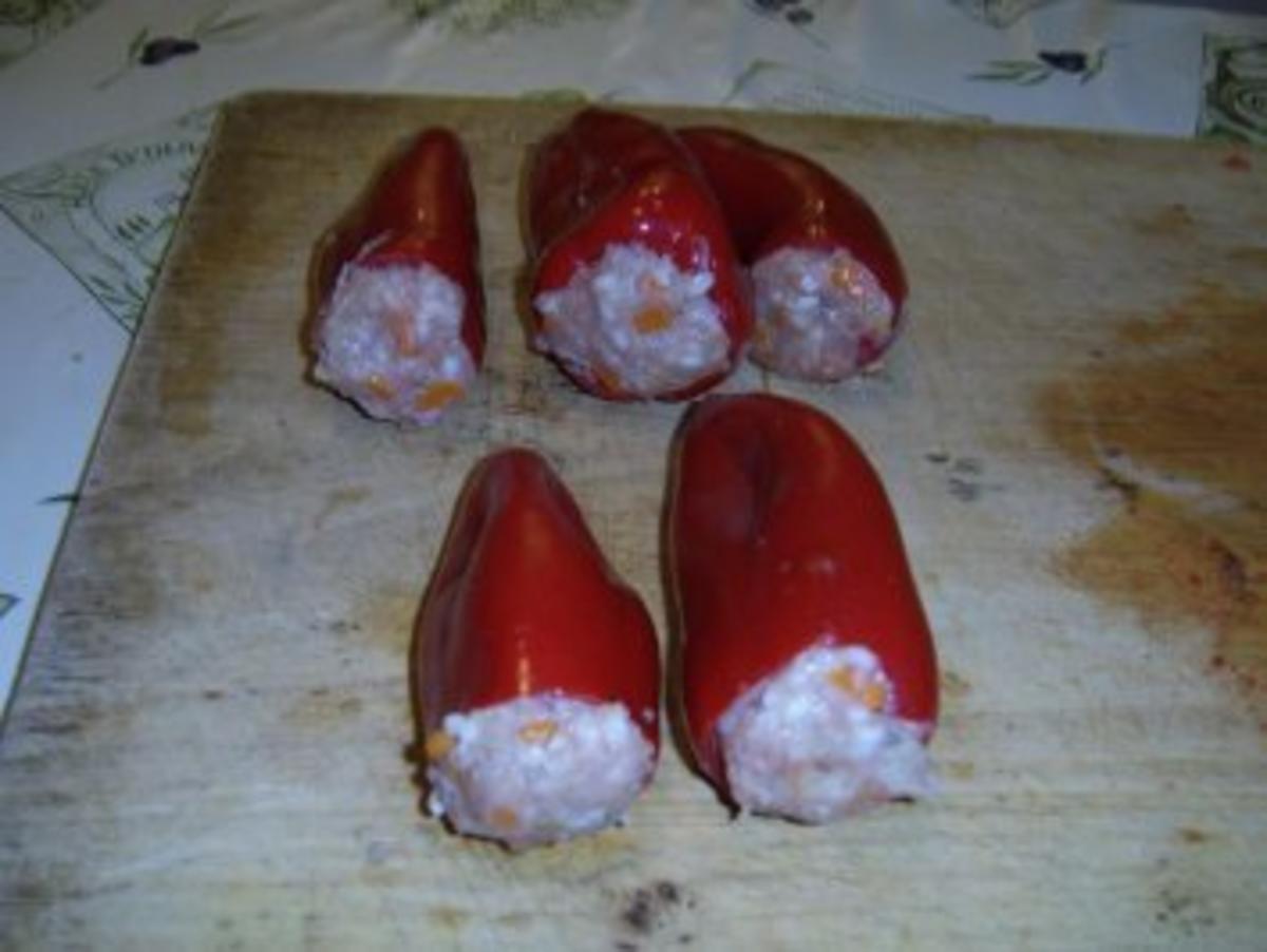 Gefüllte Spitzpaprika mit Tomatenreisbällchen - Rezept - Bild Nr. 9
