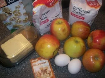 Rezept: Apfelkuchen - Apfel-Bisquit ;-) ♥ ♥ ♥ Bild Nr. 2 Apfelkuchen - Apfel-Bisquit ;-) ♥ ♥ ♥ - Rezept - Bild Nr. 2