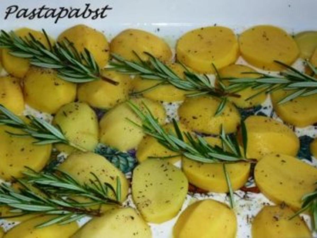Gewürzhuhn auf Kartoffeln mit Melonenchutney - Rezept - Bild Nr. 5