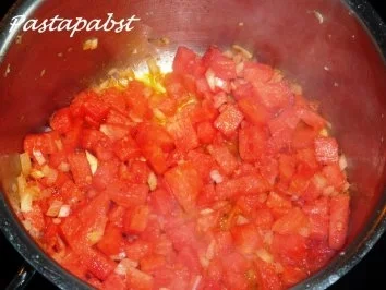 Gewürzhuhn auf Kartoffeln mit Melonenchutney - Rezept - Bild Nr. 8