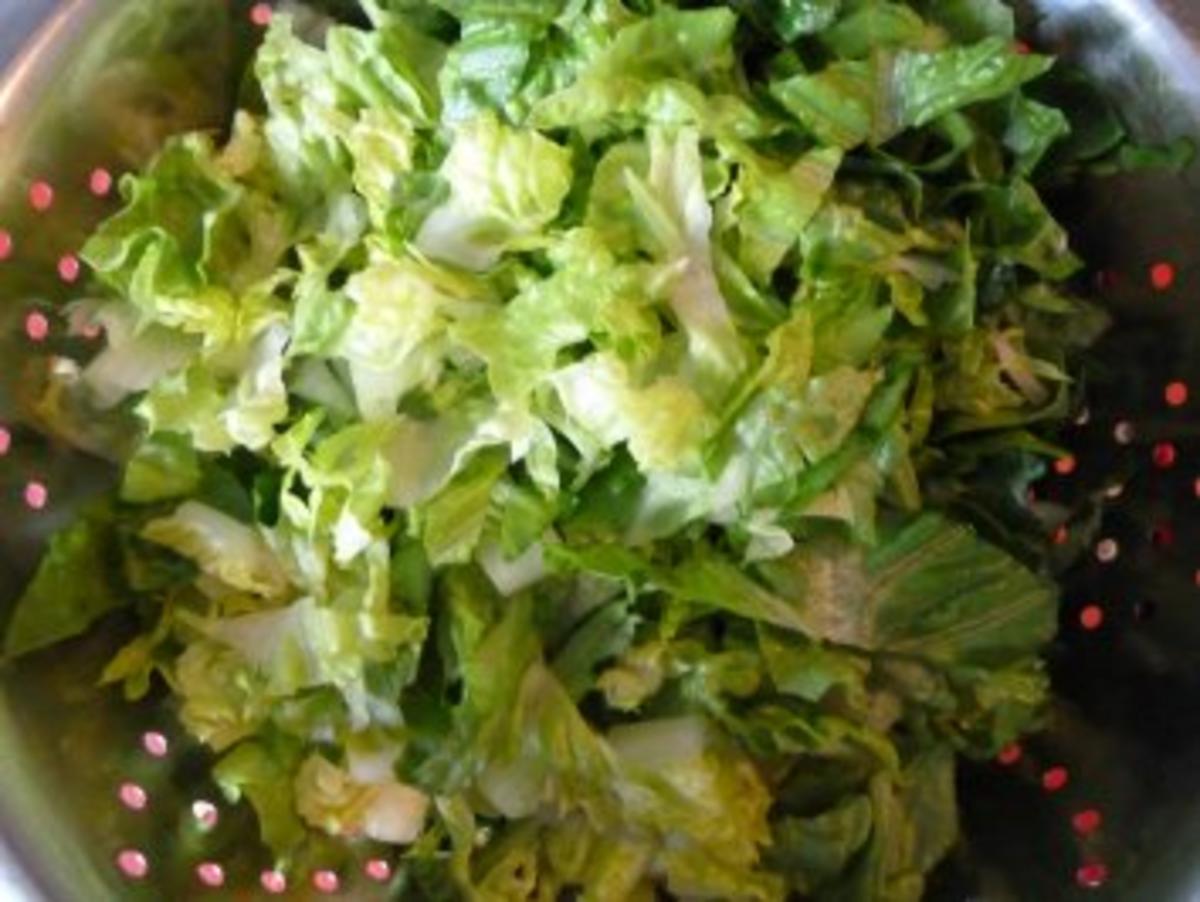 Burgunder - Rollbraten mit Ahornsirup-Kruste an grünem Salat - Rezept - Bild Nr. 4