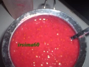 Joghurtcreme mit beschwipsten Johannisbeeren - Rezept - Bild Nr. 5