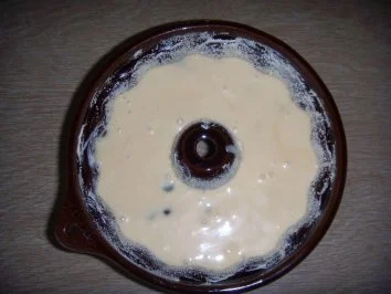 Rezept: Eierlikörkuchen I mit Schokotröpfchen Bild Nr. 3 Eierlikörkuchen I mit Schokotröpfchen - Rezept - Bild Nr. 3