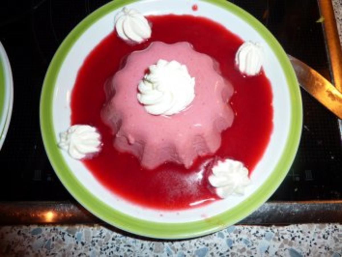 Dessert: Pflaumen-Joghurt-Dessert - Rezept - kochbar.de